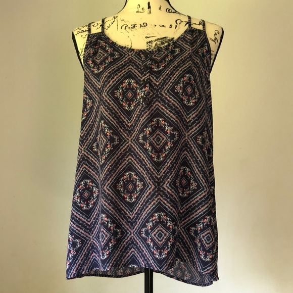 Pink Rose Floral Top - Picture 2 of 7